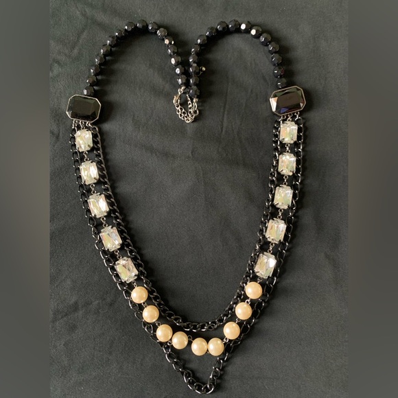 Black/pearl necklace - Picture 1 of 2